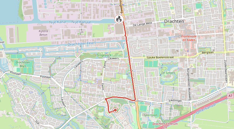 Kaart van de omgeving van de melding, met de kazerne die is gealarmeerd