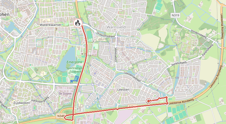 Kaart van de omgeving van de melding, met de kazerne die is gealarmeerd