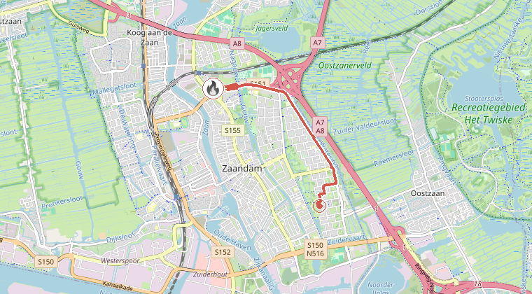Kaart van de omgeving van de melding, met de kazerne die is gealarmeerd