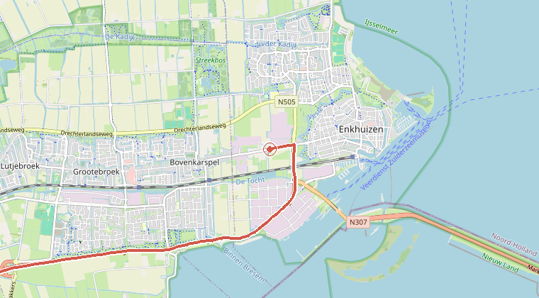 Kaart van de omgeving van de melding, met de kazerne die is gealarmeerd