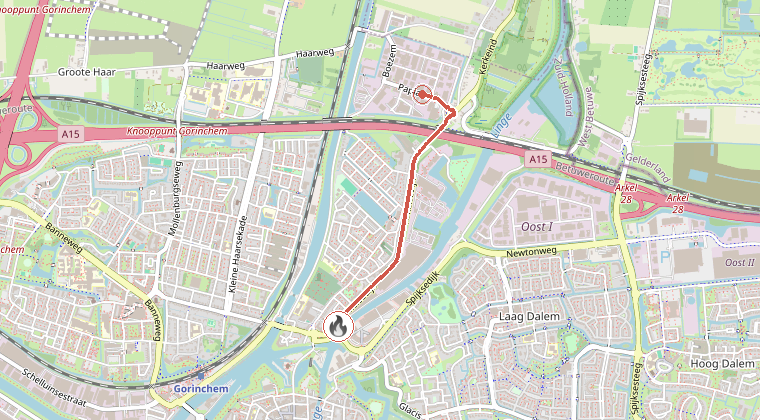 Kaart van de omgeving van de melding, met de kazerne die is gealarmeerd