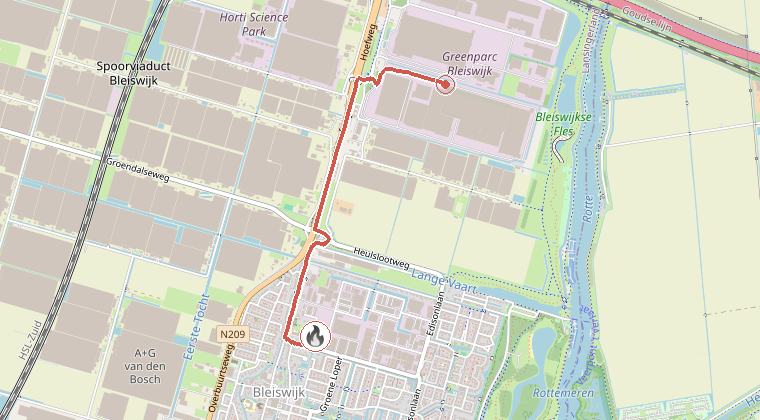 Kaart van de omgeving van de melding, met de kazerne die is gealarmeerd