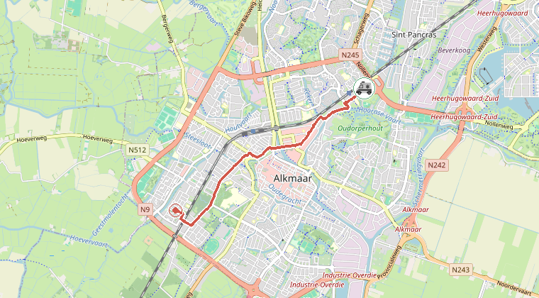 Kaart van de omgeving van de melding, met de kazerne die is gealarmeerd