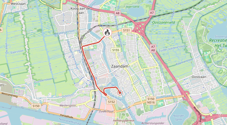 Kaart van de omgeving van de melding, met de kazerne die is gealarmeerd