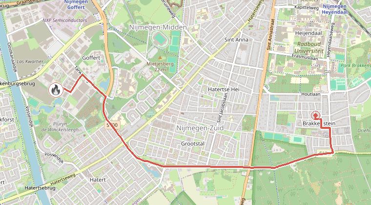 Kaart van de omgeving van de melding, met de kazerne die is gealarmeerd