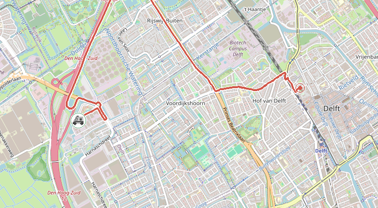 Kaart van de omgeving van de melding, met de kazerne die is gealarmeerd