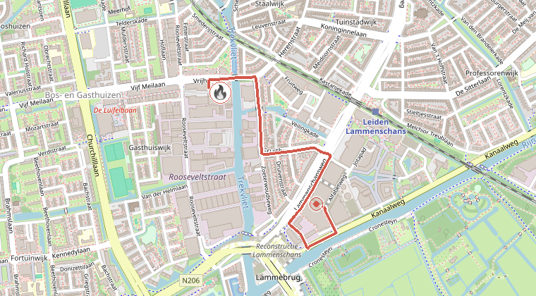 Kaart van de omgeving van de melding, met de kazerne die is gealarmeerd