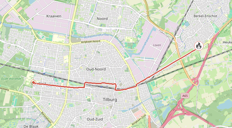 Kaart van de omgeving van de melding, met de kazerne die is gealarmeerd