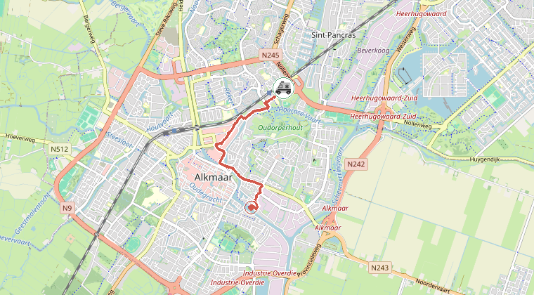 Kaart van de omgeving van de melding, met de kazerne die is gealarmeerd