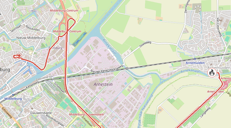 Kaart van de omgeving van de melding, met de kazerne die is gealarmeerd