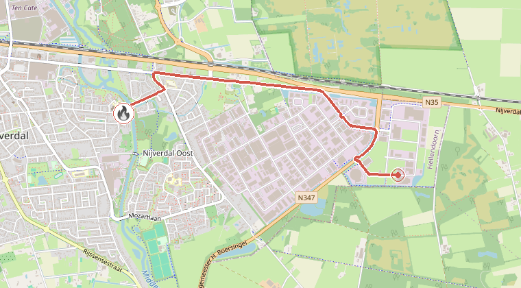 Kaart van de omgeving van de melding, met de kazerne die is gealarmeerd
