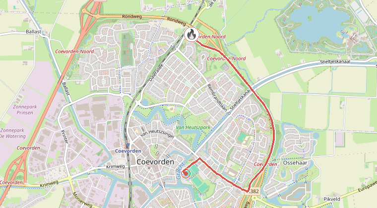 Kaart van de omgeving van de melding, met de kazerne die is gealarmeerd