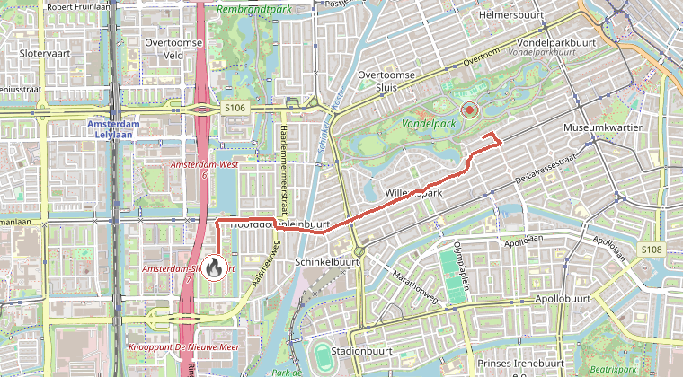 Kaart van de omgeving van de melding, met de kazerne die is gealarmeerd