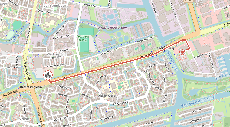 Kaart van de omgeving van de melding, met de kazerne die is gealarmeerd