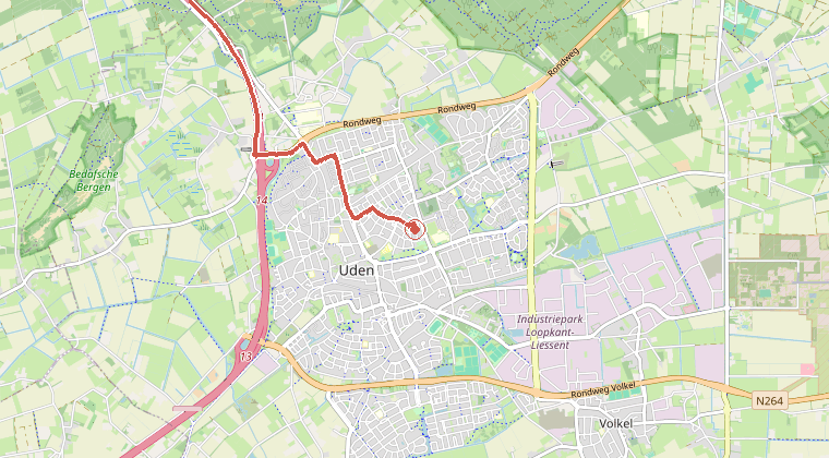 Kaart van de omgeving van de melding, met de kazerne die is gealarmeerd