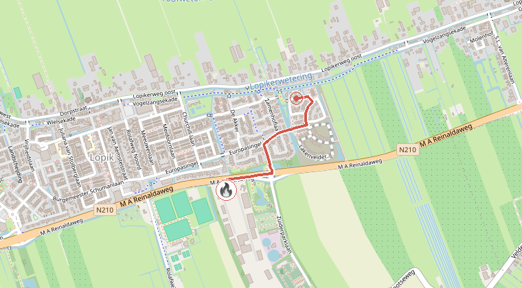Kaart van de omgeving van de melding, met de kazerne die is gealarmeerd