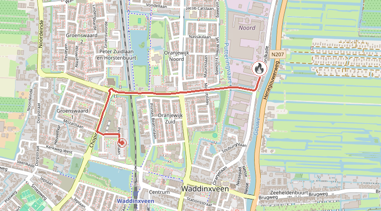 Kaart van de omgeving van de melding, met de kazerne die is gealarmeerd