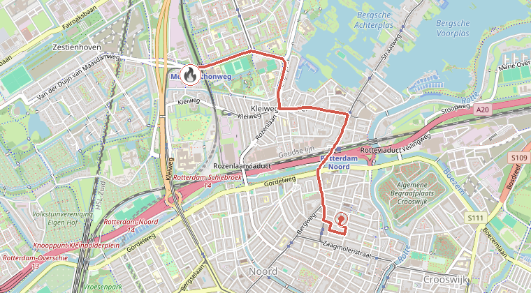Kaart van de omgeving van de melding, met de kazerne die is gealarmeerd