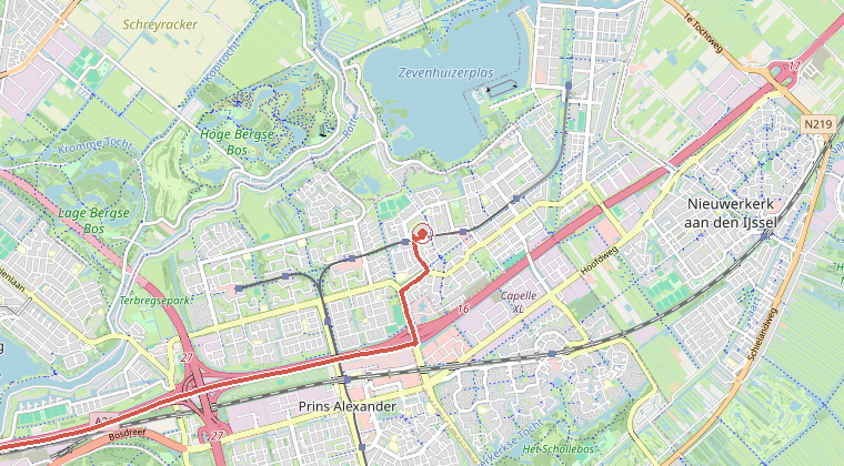 Kaart van de omgeving van de melding, met de kazerne die is gealarmeerd