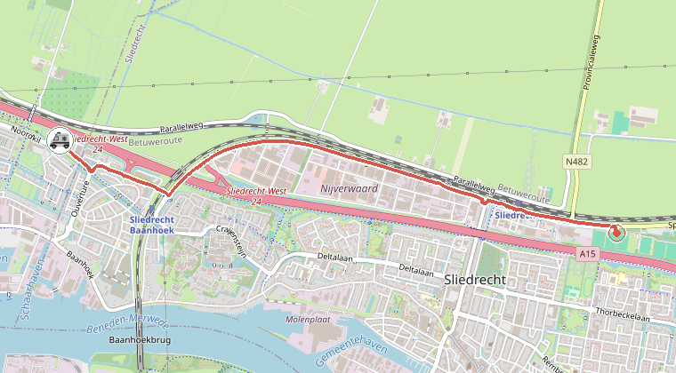 Kaart van de omgeving van de melding, met de kazerne die is gealarmeerd