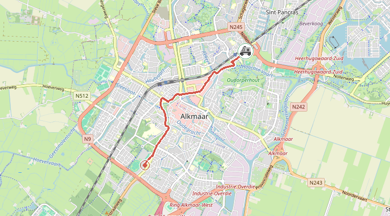 Kaart van de omgeving van de melding, met de kazerne die is gealarmeerd
