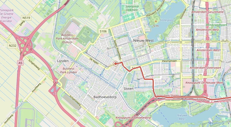 Kaart van de omgeving van de melding, met de kazerne die is gealarmeerd