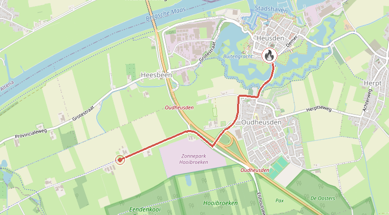 Kaart van de omgeving van de melding, met de kazerne die is gealarmeerd
