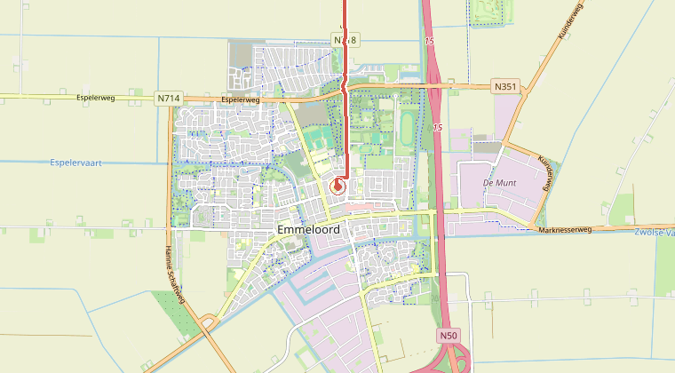 Kaart van de omgeving van de melding, met de kazerne die is gealarmeerd