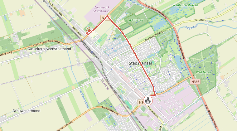 Kaart van de omgeving van de melding, met de kazerne die is gealarmeerd