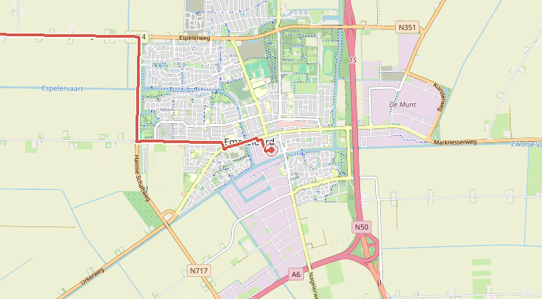 Kaart van de omgeving van de melding, met de kazerne die is gealarmeerd