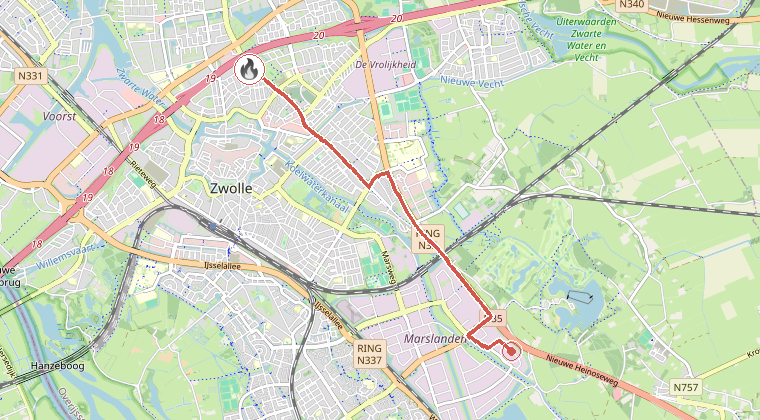 Kaart van de omgeving van de melding, met de kazerne die is gealarmeerd