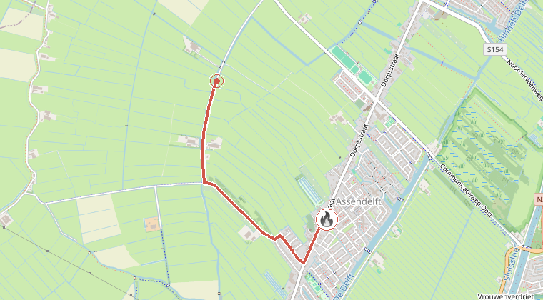Kaart van de omgeving van de melding, met de kazerne die is gealarmeerd