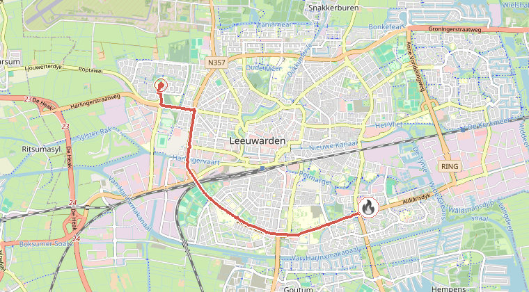 Kaart van de omgeving van de melding, met de kazerne die is gealarmeerd