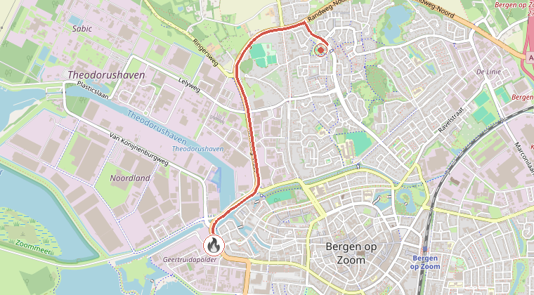 Kaart van de omgeving van de melding, met de kazerne die is gealarmeerd
