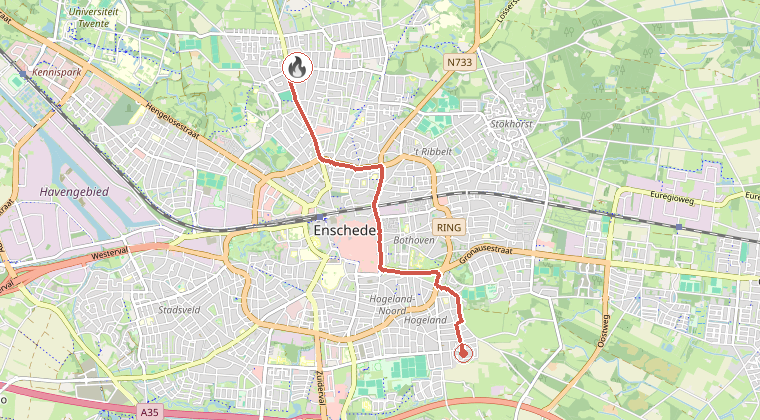 Kaart van de omgeving van de melding, met de kazerne die is gealarmeerd