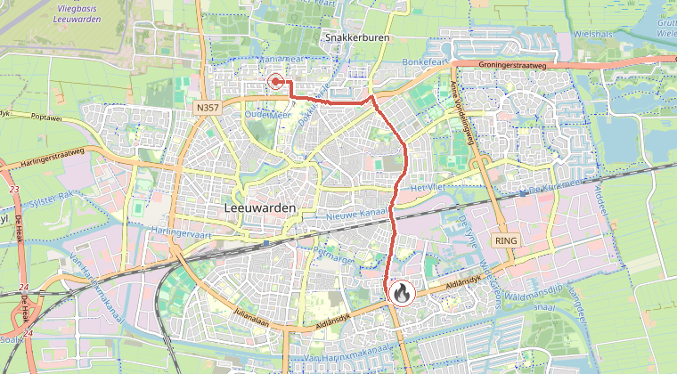 Kaart van de omgeving van de melding, met de kazerne die is gealarmeerd