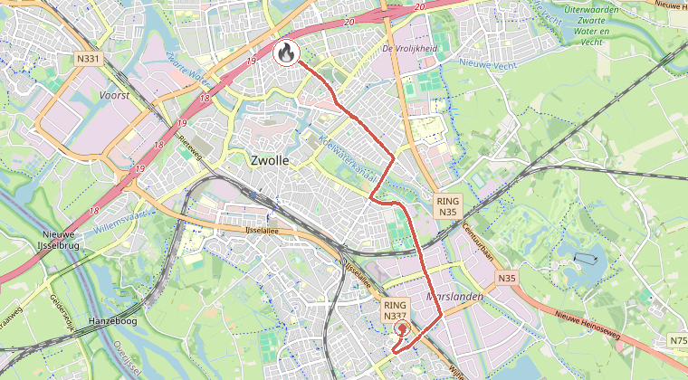 Kaart van de omgeving van de melding, met de kazerne die is gealarmeerd