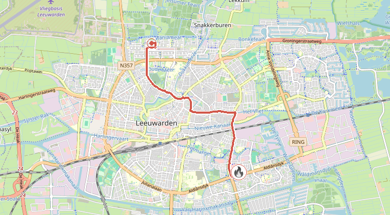 Kaart van de omgeving van de melding, met de kazerne die is gealarmeerd