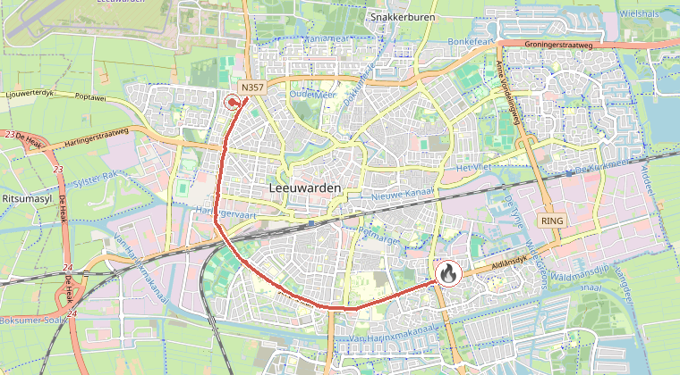 Kaart van de omgeving van de melding, met de kazerne die is gealarmeerd