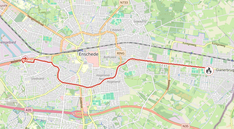 Kaart van de omgeving van de melding, met de kazerne die is gealarmeerd