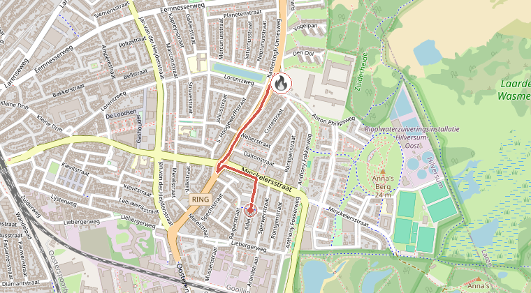 Kaart van de omgeving van de melding, met de kazerne die is gealarmeerd