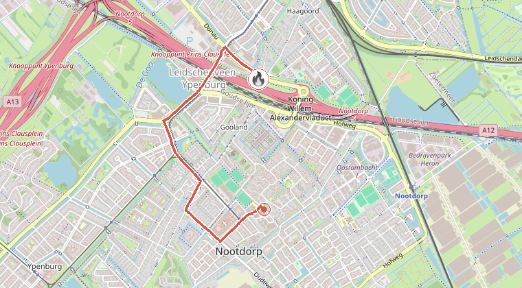Kaart van de omgeving van de melding, met de kazerne die is gealarmeerd