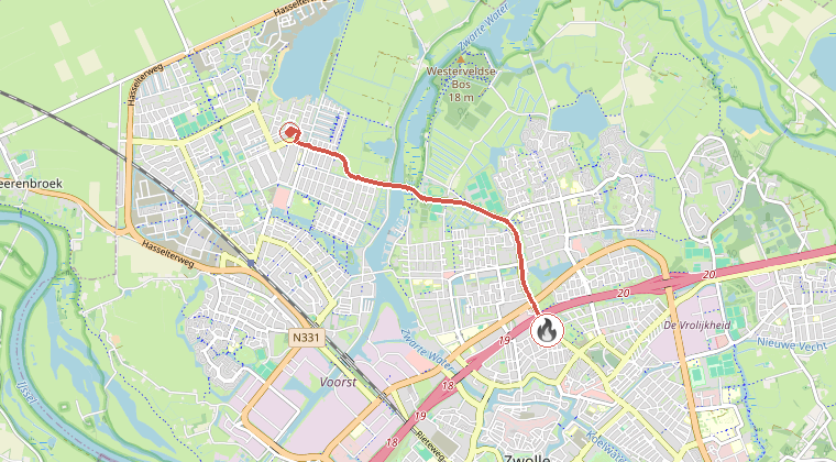 Kaart van de omgeving van de melding, met de kazerne die is gealarmeerd