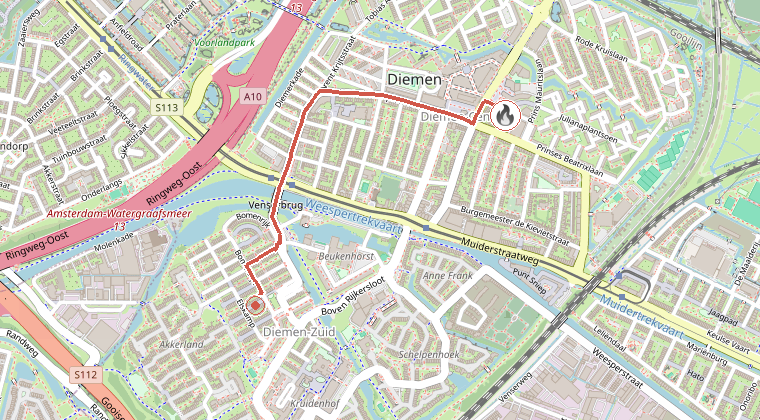 Kaart van de omgeving van de melding, met de kazerne die is gealarmeerd