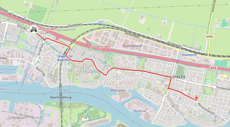 Kaart van de omgeving van de melding, met de kazerne die is gealarmeerd