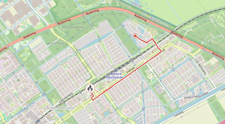 Kaart van de omgeving van de melding, met de kazerne die is gealarmeerd