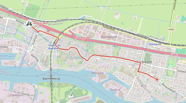 Kaart van de omgeving van de melding, met de kazerne die is gealarmeerd