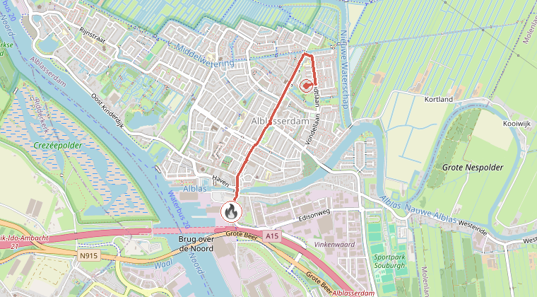 Kaart van de omgeving van de melding, met de kazerne die is gealarmeerd