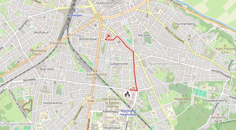 Kaart van de omgeving van de melding, met de kazerne die is gealarmeerd