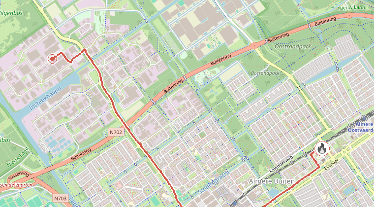 Kaart van de omgeving van de melding, met de kazerne die is gealarmeerd